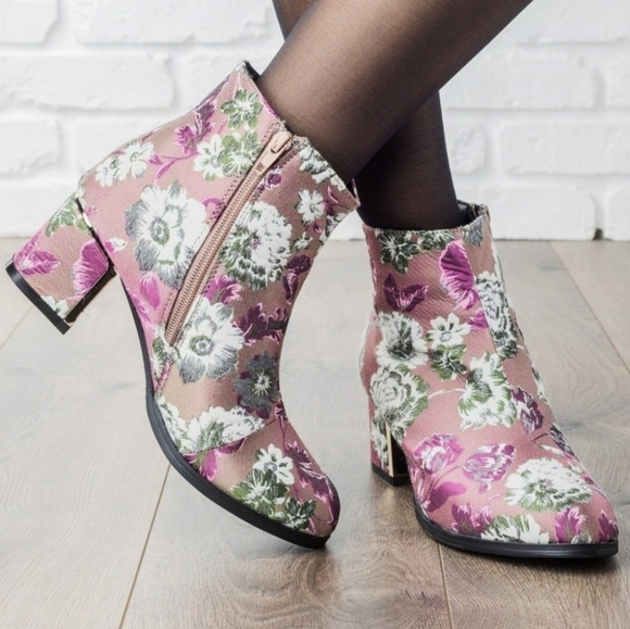 Qupid Shoes - Floral Ankle Boots